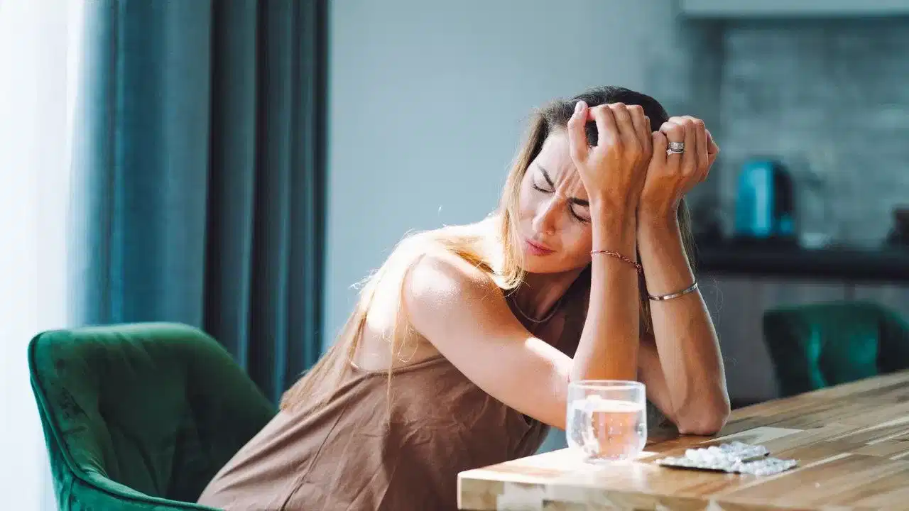 বাৰে বাৰে মূৰৰ বিষ, ই কোনো ডাঙৰ বেমাৰৰ সংকেত নেকি?