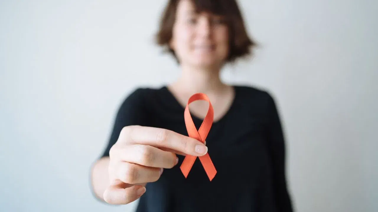 মহিলাৰ দেহত HIV ৰ প্ৰাৰম্ভিক লক্ষণসমূহ কি কি? জানক…