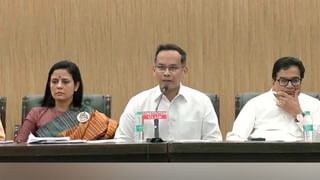 পক্ষপাতমূলক বিষয়াৰ হাতত নিৰ্বাচন আয়োগ, শীঘ্ৰেই ভংগ কৰক লোকসভা, ইণ্ডিয়া ব্লকৰ সাংসদৰ দাবী