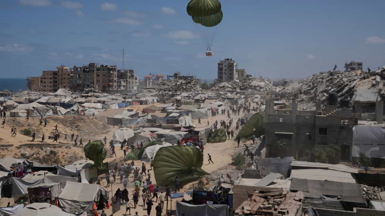 ইজৰাইলে বৃদ্ধি কৰিছে গাজাত আক্ৰমণ, ভোকত মৃত্যু বহুজনৰ ইজৰাইলে বৃদ্ধি কৰিছে গাজাত আক্ৰমণ, ভোকত মৃত্যু বহুজনৰ