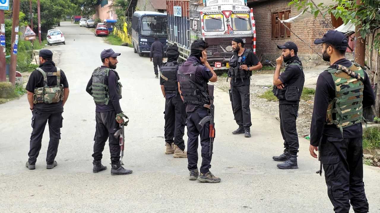 J-K: কুলগামত এনকাউণ্টাৰ, নিৰাপত্তা বাহিনীৰ গুলীত নিহত ১ জন সন্ত্ৰাসবাদী