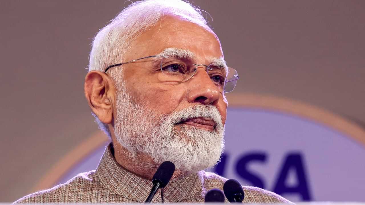ব্যক্তিগত, জনস্বাৰ্থ জড়িত নাই ! প্ৰধানমন্ত্ৰী মোদীৰ স্নাতক ডিগ্ৰীৰ তথ্য প্ৰকাশৰ নিৰ্দেশ নাকচ উচ্চ ন্যায়ালয়ৰ