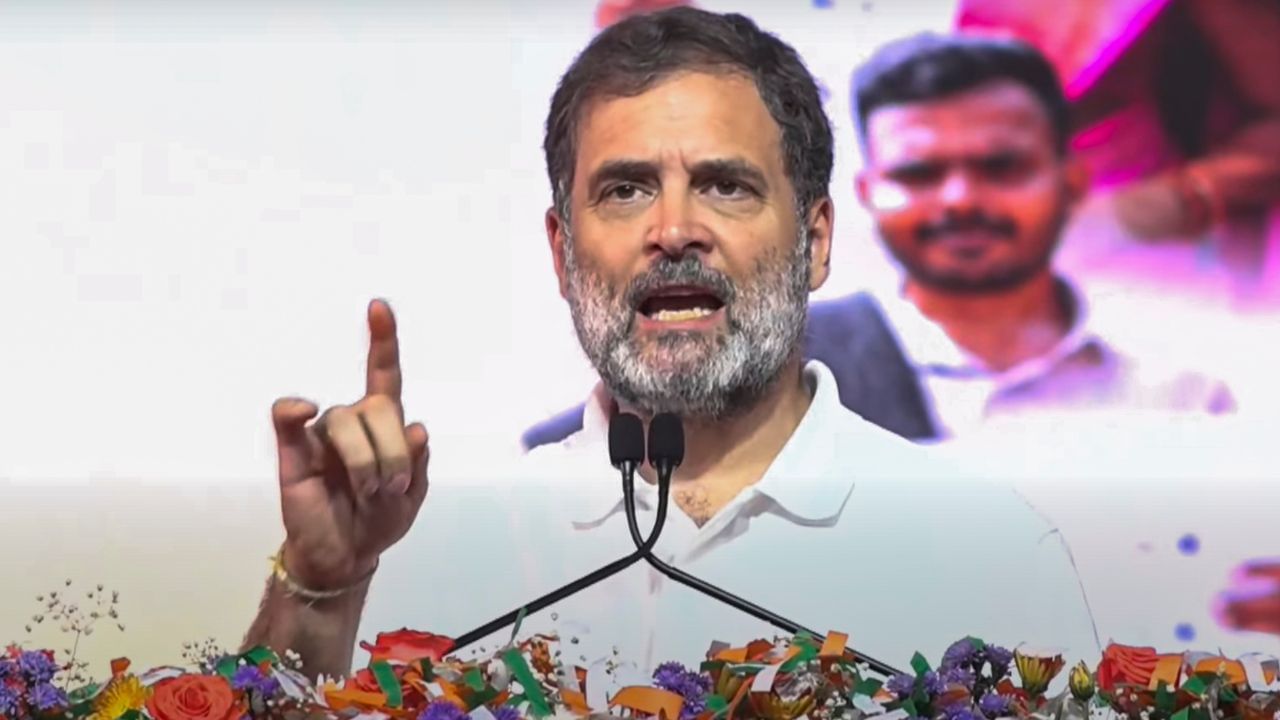 “কোনো প্ৰকৃত ভাৰতীয়ই এনে কথা নকয়!” কোনে কি প্ৰসংগত এইদৰে ক’লে কংগ্ৰেছ নেতা ৰাহুল গান্ধীক? “কোনো প্ৰকৃত ভাৰতীয়ই এনে কথা নকয়!” কোনে কি প্ৰসংগত এইদৰে ক’লে কংগ্ৰেছ নেতা ৰাহুল গান্ধীক?