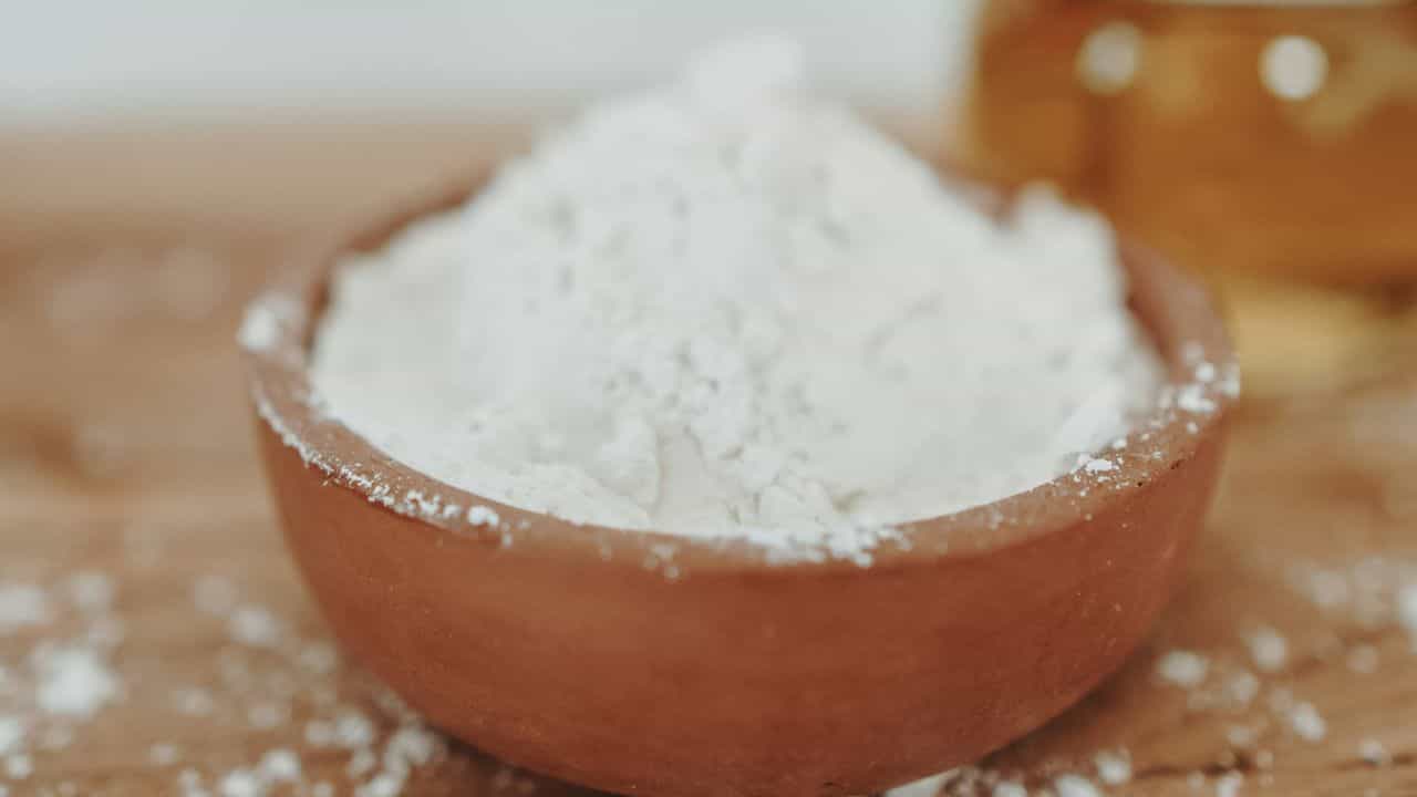 ফ্ৰীজত ৰাখক মাত্ৰ এবাটি নিমখ, লাভ কৰিব এনে চমৎকাৰী উপকাৰিতা... ফ্ৰীজত ৰাখক মাত্ৰ এবাটি নিমখ, লাভ কৰিব এনে চমৎকাৰী উপকাৰিতা...