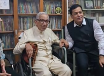 তেওঁ কয়, "ড° নগেন শইকীয়া ছাৰৰ জীৱনাদৰ্শ আৰু অমূল্য কৰ্মৰাজিয়ে জাতীয় জীৱনক সমৃদ্ধ কৰাৰ লগতে নতুন প্ৰজন্মক উদ্বুদ্ধ কৰি আহিছে। আজি ছাৰৰ ডিব্ৰুগড়স্থিত বাসগৃহত উপস্থিত হৈ তেখেতৰ স্বাস্থ্যৰ খবৰ লওঁ আৰু বিভিন্ন বিষয়ত বাৰ্তালাপ কৰোঁ।"
