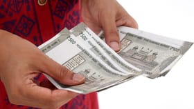 ডাকঘৰৰ জৰিয়তে প্ৰতি বছৰে উপাৰ্জন কৰিব পাৰিব ৭৪০০০ টকা...