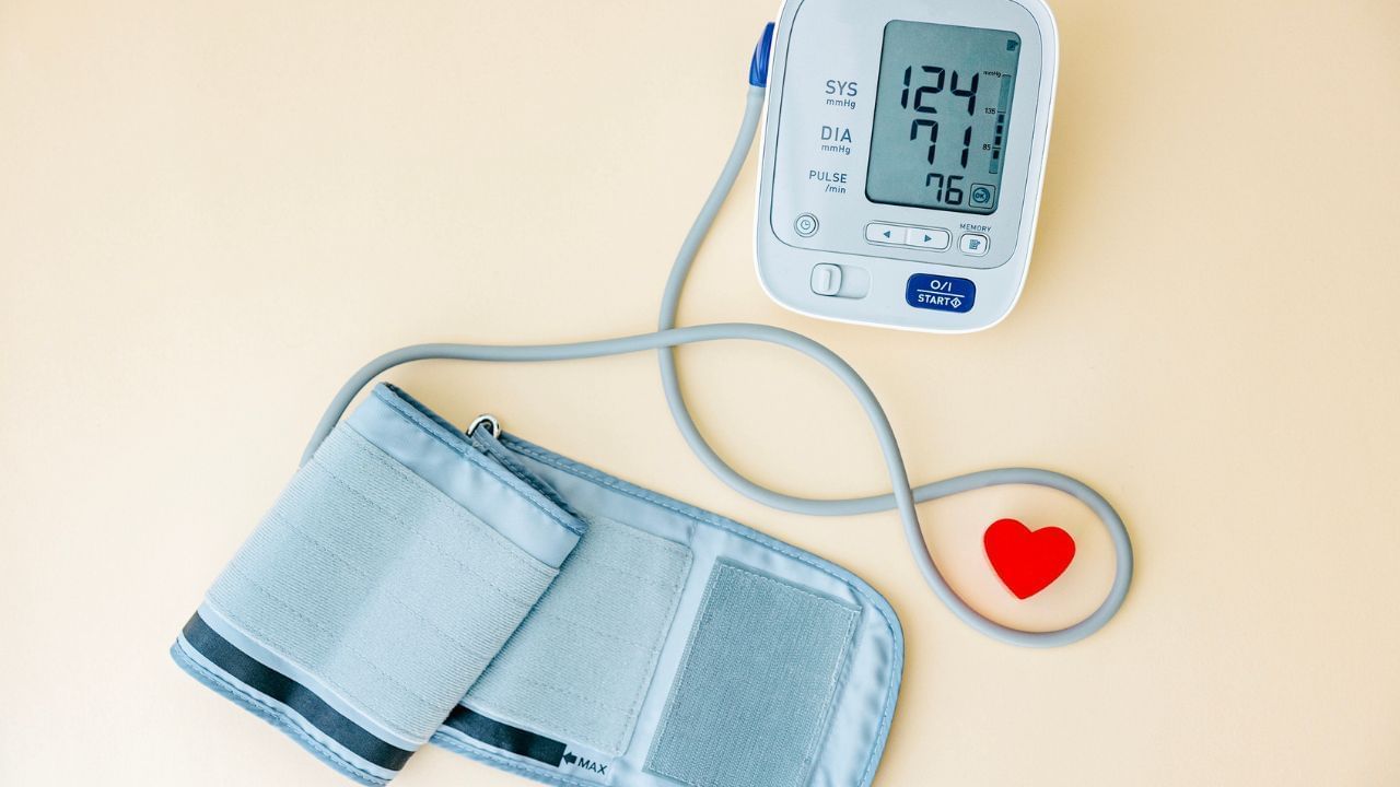Blood Pressure New Guidelines: এতিয়াৰ পৰা ১২০/৮০ ৰক্তচাপ স্বাভাৱিক নহয় ! আমেৰিকান হাৰ্ট এছ’চিয়েশ্যনৰ নতুন নিৰ্দেশনা Blood Pressure New Guidelines: এতিয়াৰ পৰা ১২০/৮০ ৰক্তচাপ স্বাভাৱিক নহয় ! আমেৰিকান হাৰ্ট এছ’চিয়েশ্যনৰ নতুন নিৰ্দেশনা