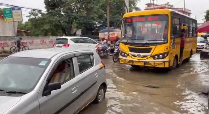 কৃত্ৰিম বানে লগ নেৰা হৈছে গুৱাহাটী মহানগৰবাসীক। এজাক বৰষুণ দিলেই আলৈ-আঁথানি হয় মহানগৰবাসীৰ।