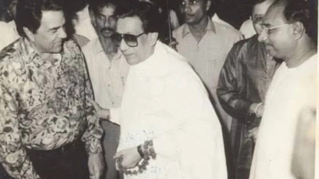 গণেশ চতুৰ্থী, বালাচাহেব ঠাকৰে, নানা পাটেকাৰ আৰু ধৰ্মেন্দ্ৰ…৩ তাৰকা একেলগে, কি হৈছিল সেইদিনা? গণেশ চতুৰ্থী, বালাচাহেব ঠাকৰে, নানা পাটেকাৰ আৰু ধৰ্মেন্দ্ৰ…৩ তাৰকা একেলগে, কি হৈছিল সেইদিনা?