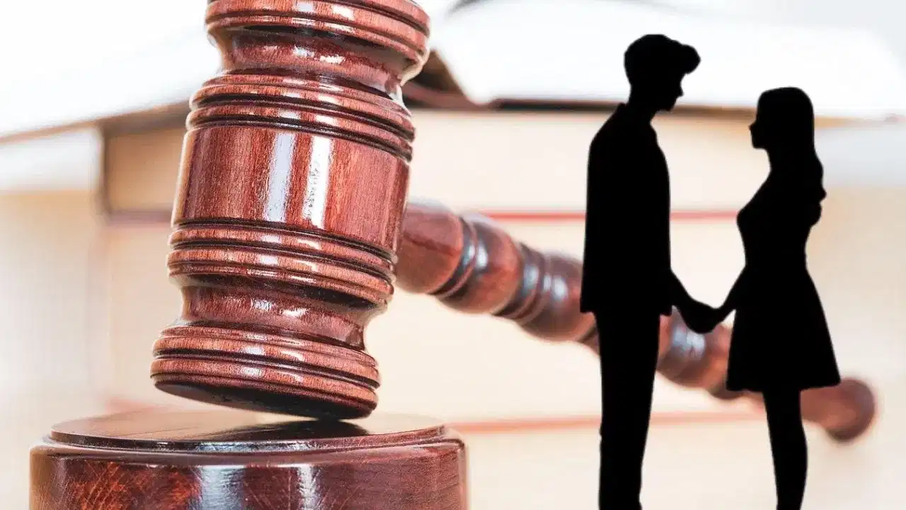 বিবাহিত পুৰুষৰ সৈতে প্ৰাপ্তবয়স্ক মহিলাই কৰিব পাৰিব সংসাৰ, উচ্চ ন্যায়ালৰ গুৰুত্বপূৰ্ণ ৰায়