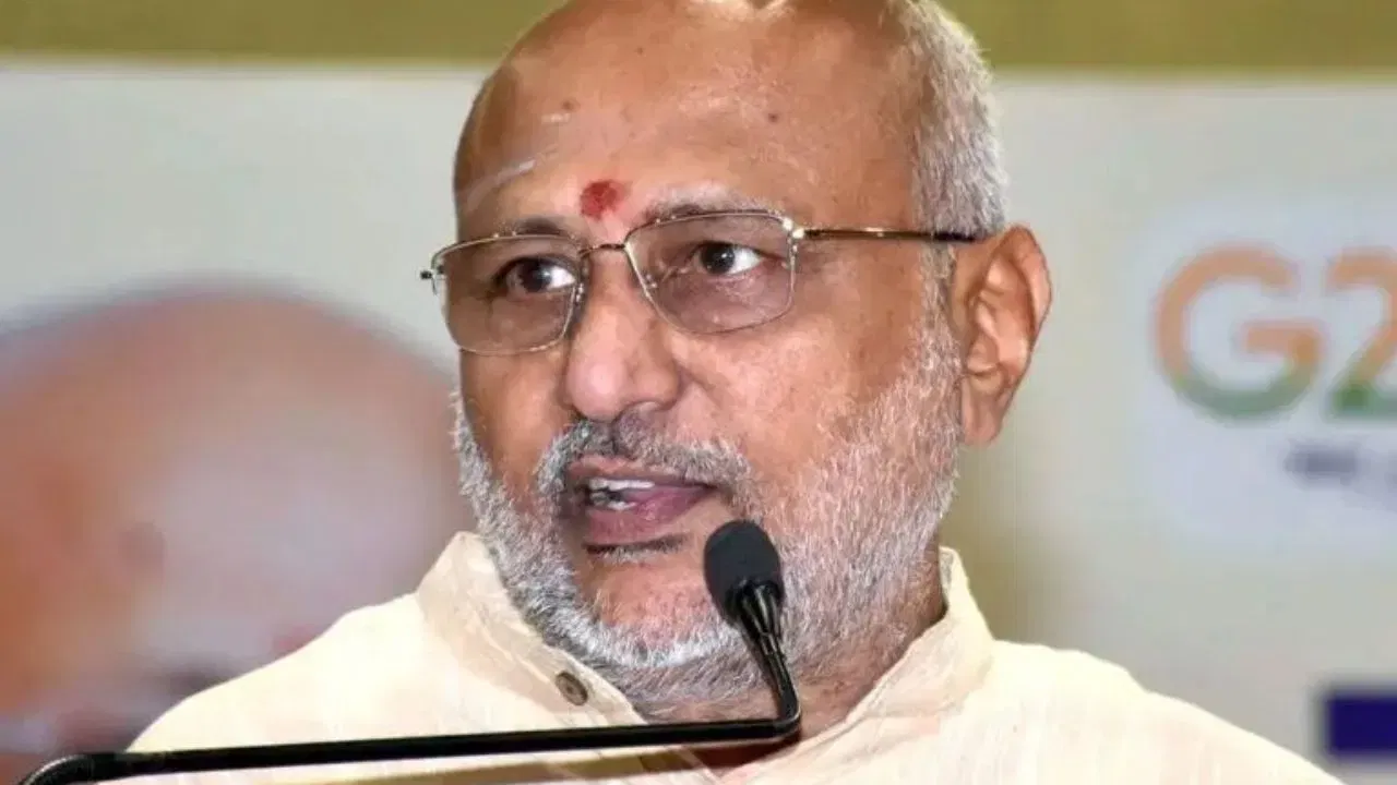 NDA ৰ উপ-ৰাষ্ট্ৰপতি পদৰ প্ৰাৰ্থী চিপি ৰাধাকৃষ্ণণ, RSS ৰ পৰা আৰম্ভ হৈছিল যাত্ৰা… NDA ৰ উপ-ৰাষ্ট্ৰপতি পদৰ প্ৰাৰ্থী চিপি ৰাধাকৃষ্ণণ, RSS ৰ পৰা আৰম্ভ হৈছিল যাত্ৰা…