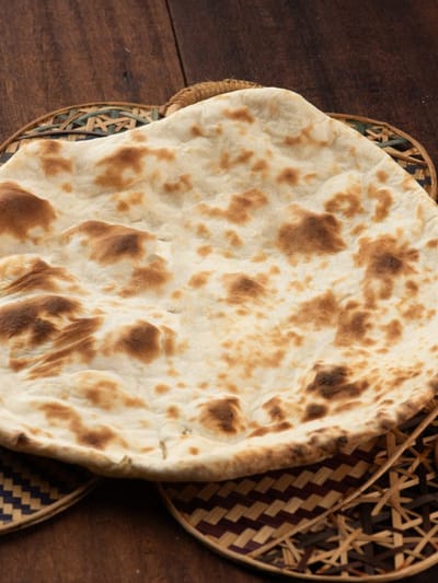 অসমৰ এসাঁজ ভাতৰ তুলনাত ডুবাইত এটা ৰুটিৰ দাম জানিলে আপুনি আচৰিত হ’ব…