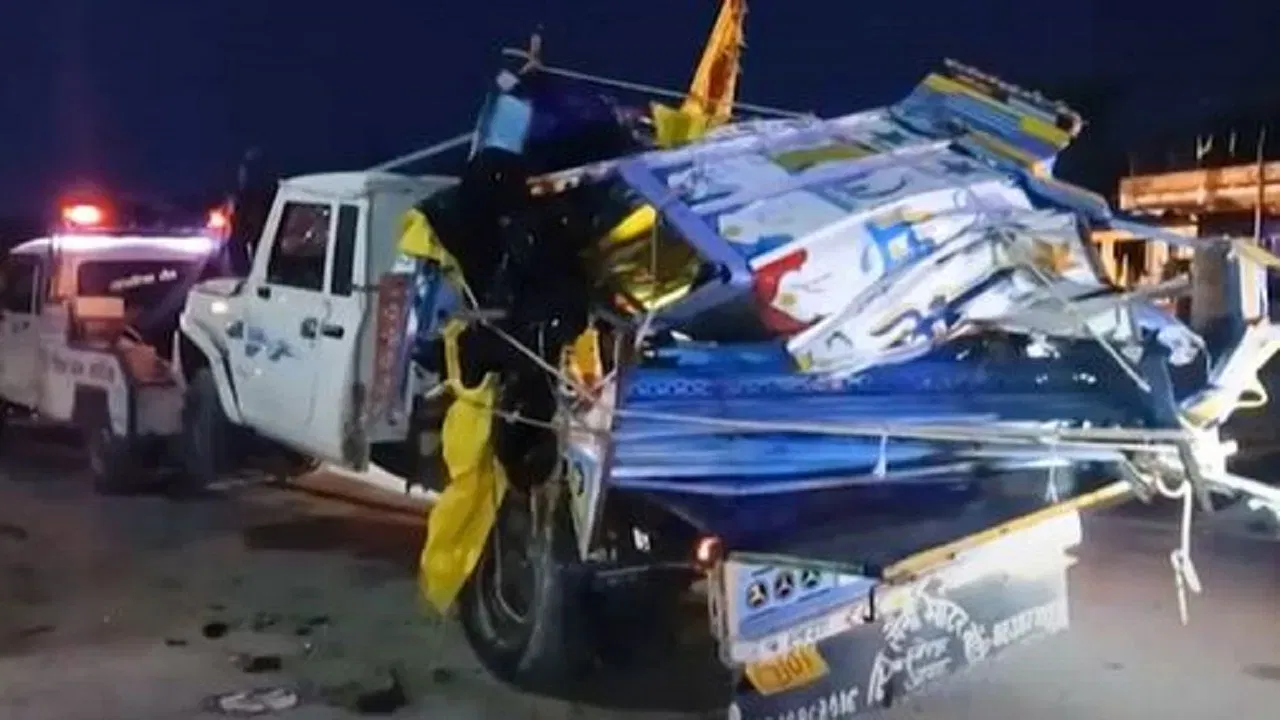 মন্দিৰৰ পৰা উভতি অহা পথতে ভয়ংকৰ দুৰ্ঘটনা, ৭টা শিশুসহ ১১ জনৰ মৃত্যু, আহত বহু লোক…