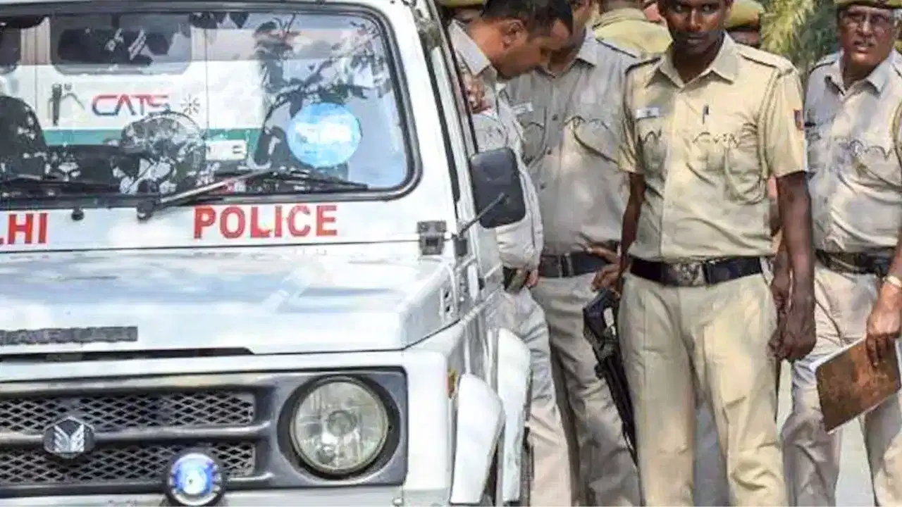 সাৰি নগল নিজৰ বৃদ্ধা মাতৃ! কুলংগাৰ পুত্ৰই দুবাৰকৈ....কলে-এয়া শাস্তি সাৰি নগল নিজৰ বৃদ্ধা মাতৃ! কুলংগাৰ পুত্ৰই দুবাৰকৈ....কলে-এয়া শাস্তি
