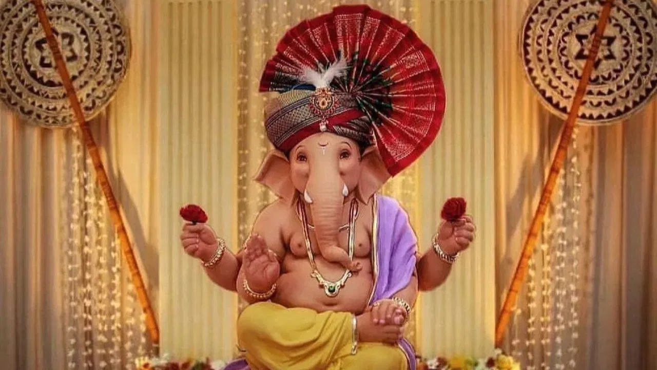 গণেশৰ মূৰ্তি স্থাপনৰ পিছত ঘৰত থকা লোকসকলে ব্ৰহ্মচাৰ্য জীৱন পালন কৰিব লাগে। লগতে ঘৰত সম্পূৰ্ণ বিশুদ্ধতা থকাটো অতি প্ৰয়োজনীয় আৰু অপৰিহাৰ্য।