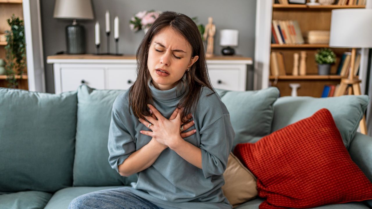 Mental Health and Heart Disease: মানসিক চাপ আৰু হতাশাই কেনেকৈ হৃদযন্ত্ৰৰ বিপদ বৃদ্ধি কৰে ? উপশম পোৱাৰ উপায় জানক… Mental Health and Heart Disease: মানসিক চাপ আৰু হতাশাই কেনেকৈ হৃদযন্ত্ৰৰ বিপদ বৃদ্ধি কৰে ? উপশম পোৱাৰ উপায় জানক…