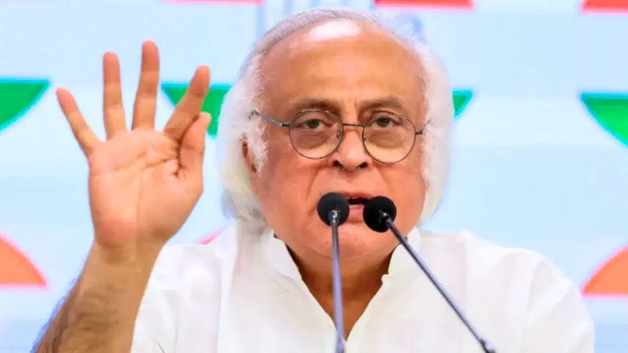 পাকিস্তানক সহায় কৰিছিল! চীনৰ বৈদেশিক মন্ত্ৰীৰ ভাৰত ভ্ৰমণ সন্দৰ্ভত প্ৰশ্ন উত্থাপন কংগ্ৰেছৰ...