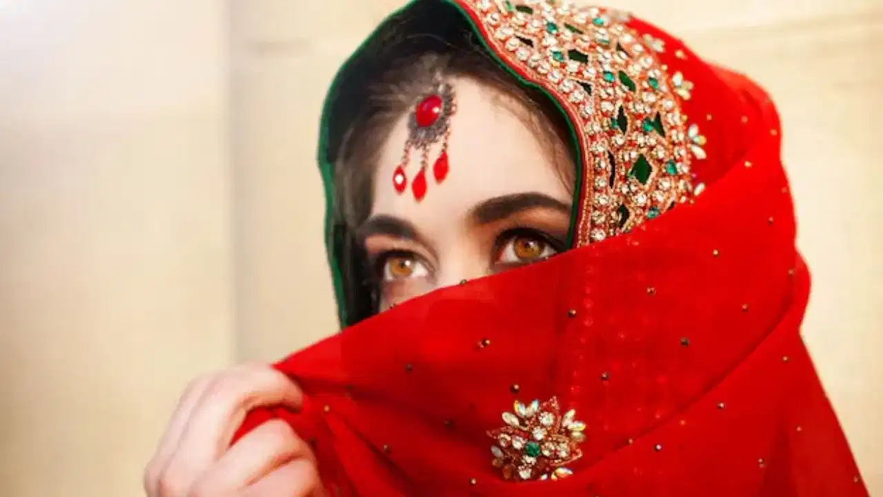 নিজ পত্নীক আন যুৱকৰ সৈতে বিয়া পাতি দিছিল স্বামীয়ে, কিন্তু ৭ দিন পিছত...