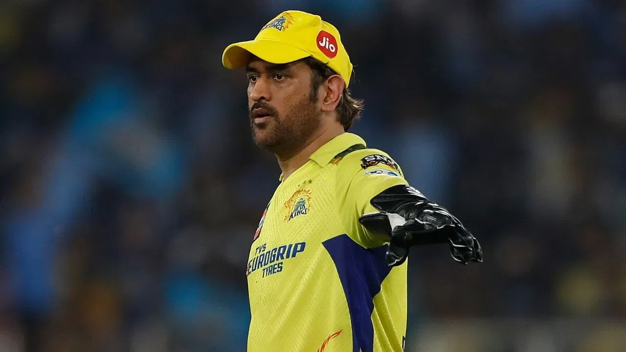 আগন্তুক ৫ বছৰলৈকে মই…IPL ৰ পৰা অৱসৰ গ্ৰহণ সন্দৰ্ভত ডাঙৰ মন্তব্য ধোনীৰ… আগন্তুক ৫ বছৰলৈকে মই…IPL ৰ পৰা অৱসৰ গ্ৰহণ সন্দৰ্ভত ডাঙৰ মন্তব্য ধোনীৰ…