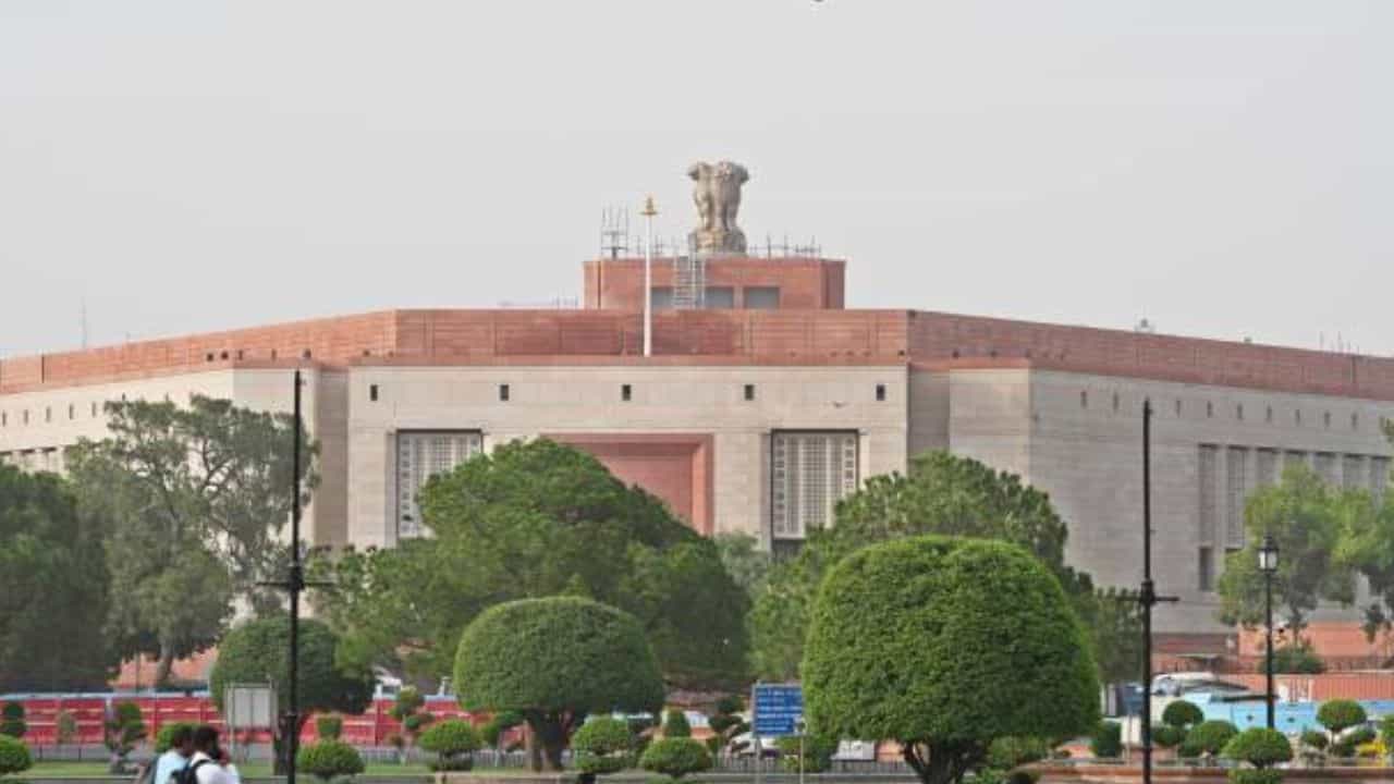 উপ-ৰাষ্ট্ৰপতি নিৰ্বাচনৰ দিন তথা সময়সূচী ঘোষণা, কি প্ৰক্ৰিয়াৰে নিৰ্বাচিত হয় উপ-ৰাষ্ট্ৰপতি জানক সবিশেষ