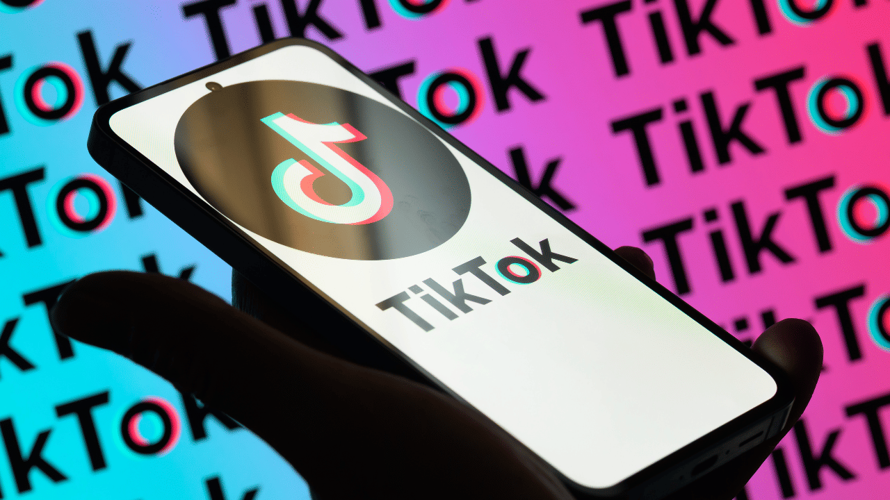 পুনৰ ভাৰতত উপলব্ধ হ’ব নেকি TikTok ? আৰম্ভ হৈছে কোম্পানীৰ নিযুক্তি প্ৰক্ৰিয়া… পুনৰ ভাৰতত উপলব্ধ হ’ব নেকি TikTok ? আৰম্ভ হৈছে কোম্পানীৰ নিযুক্তি প্ৰক্ৰিয়া…