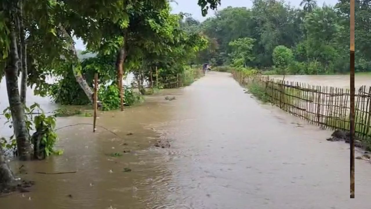 গোলাঘাটত ভদীয়া বানৰ কালৰূপ ! বানত ক্ষতিগ্ৰস্ত ৰাজ্যৰ ২২ হাজাৰৰো অধিক লোক… গোলাঘাটত ভদীয়া বানৰ কালৰূপ ! বানত ক্ষতিগ্ৰস্ত ৰাজ্যৰ ২২ হাজাৰৰো অধিক লোক…