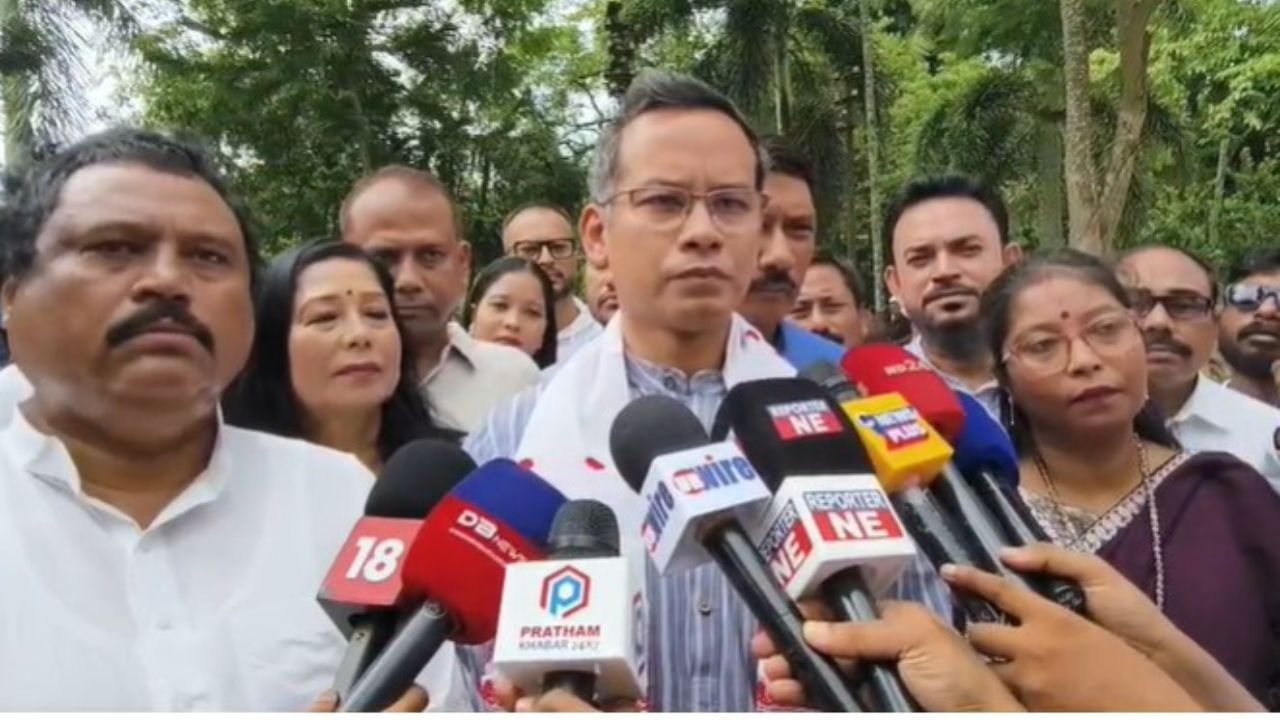 সাংসদগৰাকীয়ে কয়, "ভূপেন হাজৰিকা আমাৰ সম্পদ ৷ ভূপেন হাজৰিকা আমাৰ সকলোৰে৷ আজিৰ পৰা ১০০ বছৰ পিছতো ভূপেন হাজৰিকা আমাৰ মাজত থাকিব।"