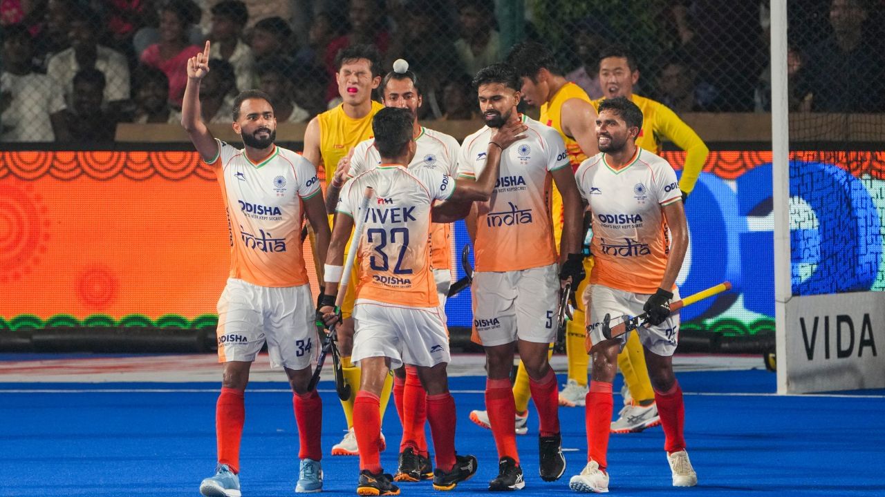 Hockey Asia Cup 2025: ৭-০ ব্যৱধানত চীনক পৰাস্ত কৰি ফাইনেলত টিম ইণ্ডিয়া… Hockey Asia Cup 2025: ৭-০ ব্যৱধানত চীনক পৰাস্ত কৰি ফাইনেলত টিম ইণ্ডিয়া…