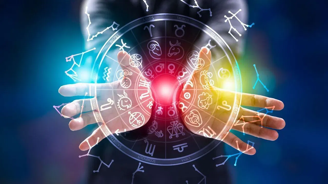 Today’s horoscope: আজিৰ দিনটোৰ ৰাশিফলঃ চাওক কেনে যাব আপোনাৰ দিন…