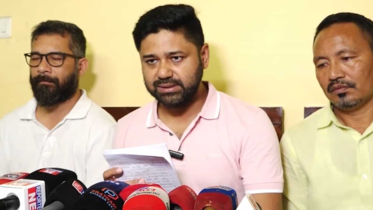 Lurin Gogoi: জুবিন গাৰ্গৰ গানৰ Copyright সিদ্ধাৰ্থৰ নামত! জুবিন গাৰ্গৰ ৰহস্যজনক মৃত্যুক লৈ AJPৰ সংবাদমেল Lurin Gogoi: জুবিন গাৰ্গৰ গানৰ Copyright সিদ্ধাৰ্থৰ নামত! জুবিন গাৰ্গৰ ৰহস্যজনক মৃত্যুক লৈ AJPৰ সংবাদমেল