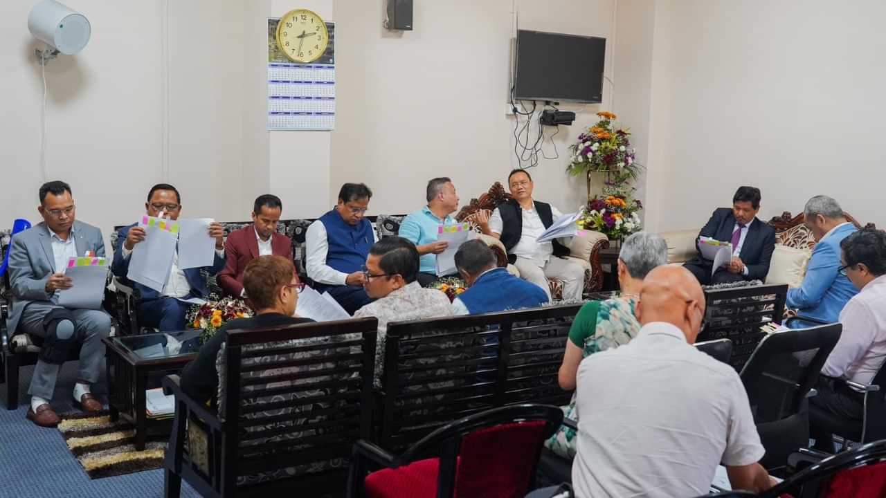 হঠাৎ মেঘালয় মন্ত্ৰীসভাৰ পৰা পদত্যাগ ৮ গৰাকীকৈ মন্ত্ৰীৰ, আঁৰত আছে এই বিশেষ কাৰণ