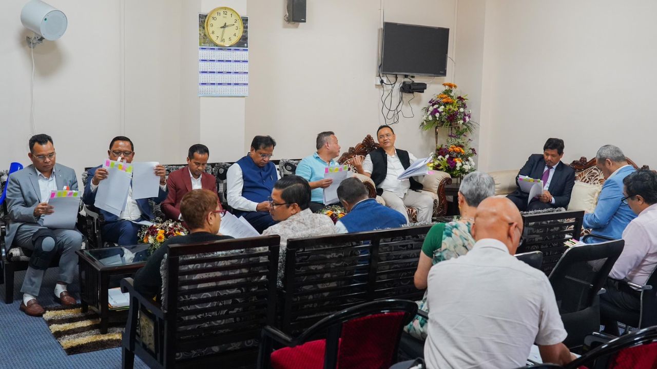 হঠাৎ মেঘালয় মন্ত্ৰীসভাৰ পৰা পদত্যাগ ৮ গৰাকীকৈ মন্ত্ৰীৰ, আঁৰত আছে এই বিশেষ কাৰণ