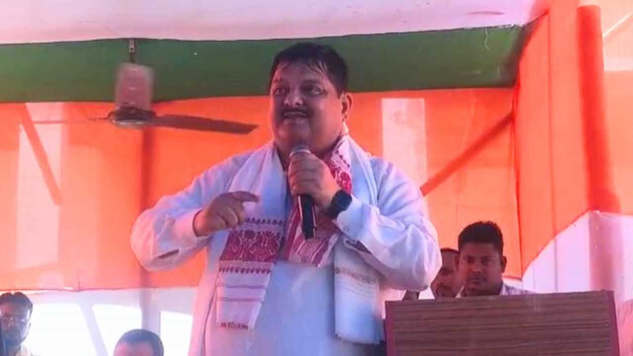 চামগুৰিত কংগ্ৰেছৰ বৃহৎ যোগদান কাৰ্যসূচী সভা, শতাধিক বিজেপি-অগপ কৰ্মীয়ে কৰে যোগদান