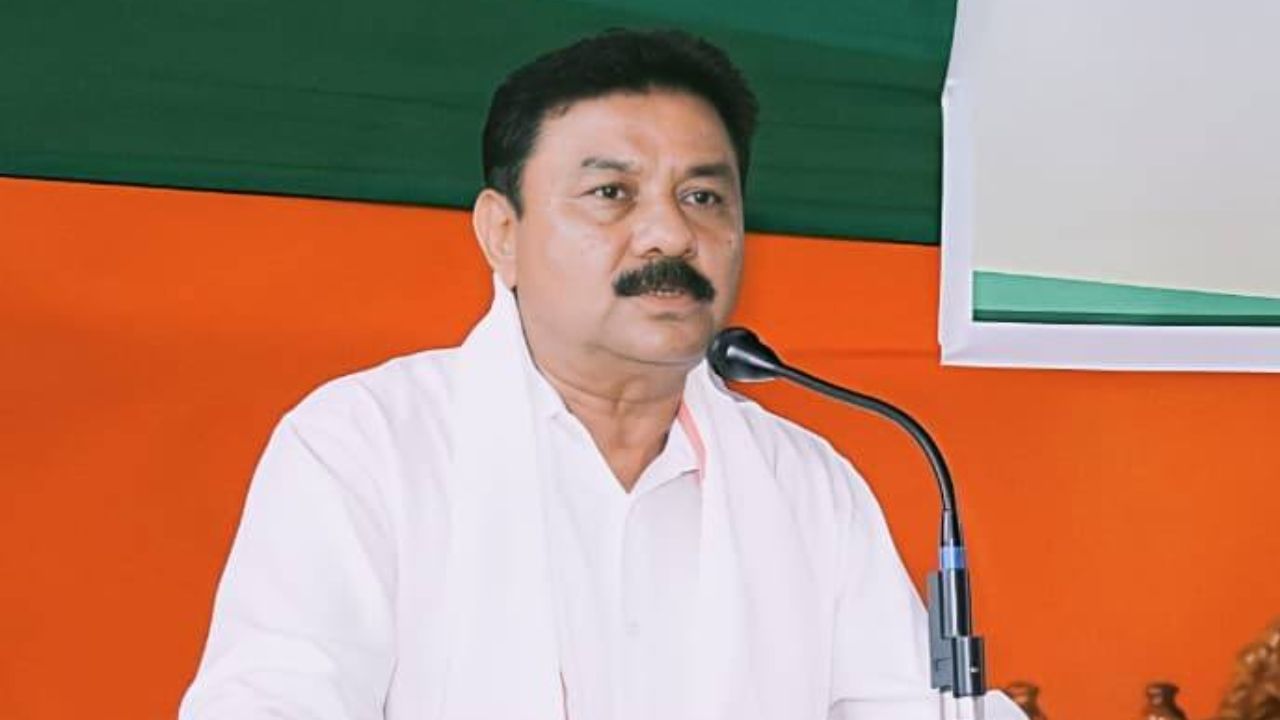 কোনো সময় বা নীতি অবিহনে ভাৰতত থাকিব লাগে নাগৰিকত্ব দিয়াৰ ব্যৱস্থা! এয়া কি ক’লে ৰণজিৎ দাসে কোনো সময় বা নীতি অবিহনে ভাৰতত থাকিব লাগে নাগৰিকত্ব দিয়াৰ ব্যৱস্থা! এয়া কি ক’লে ৰণজিৎ দাসে