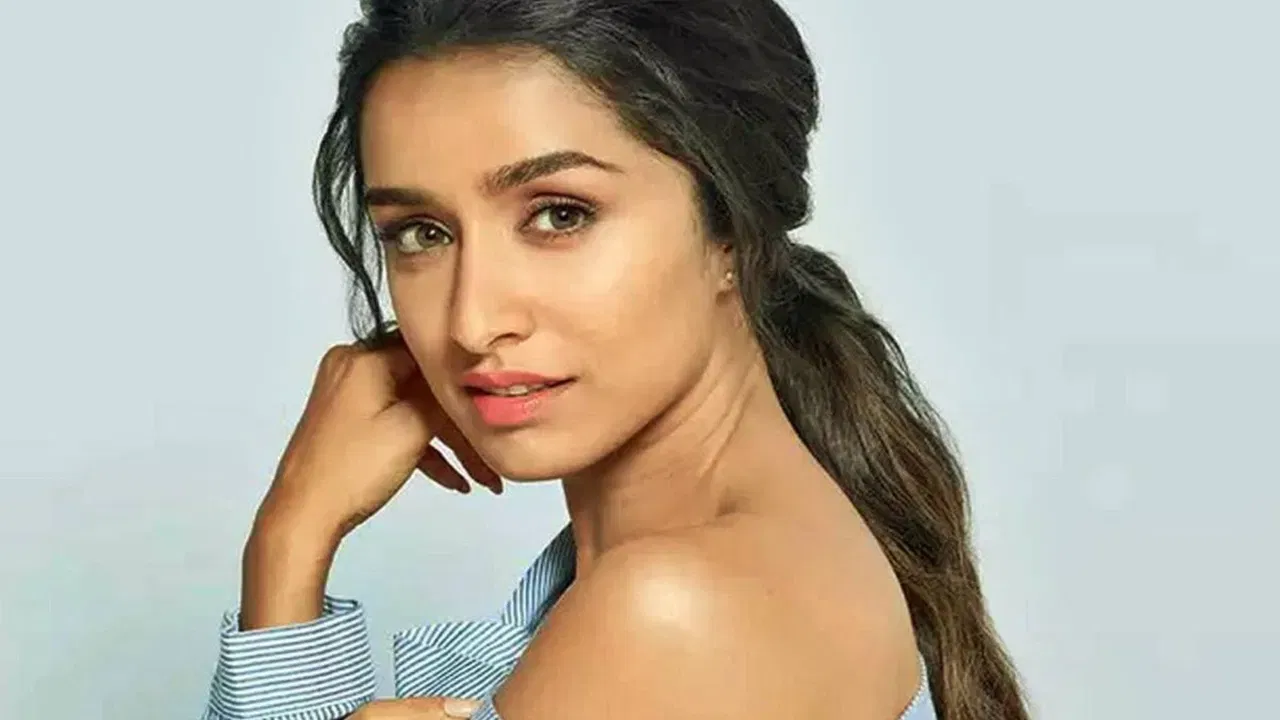 Shraddha Kapoor: অৱশেষত শ্ৰদ্ধাই প্ৰেমিকৰ কথা কৰিলে ৰাজহুৱা Shraddha Kapoor: অৱশেষত শ্ৰদ্ধাই প্ৰেমিকৰ কথা কৰিলে ৰাজহুৱা
