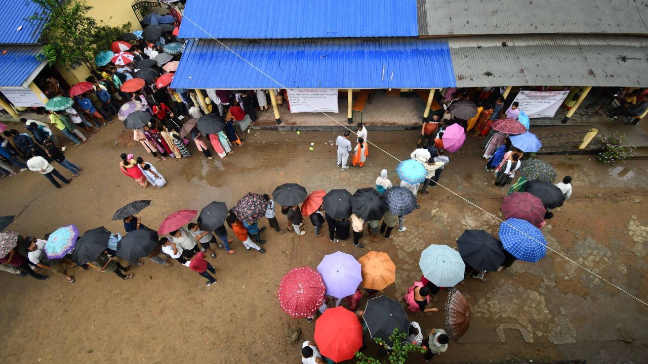 জুবিনক হেৰুওৱা শোকৰ মাজতেই সোমবাৰে বিটিচি নিৰ্বাচন… জুবিনক হেৰুওৱা শোকৰ মাজতেই সোমবাৰে বিটিচি নিৰ্বাচন…