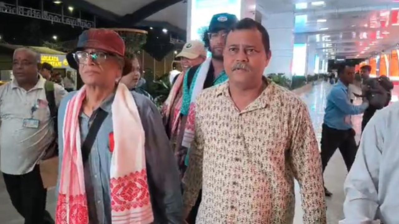 ১৩ ছেপ্তেম্বৰলৈ গুৱাহাটীত থাকি বিভিন্ন কাৰ্যসূচীত অংশ ল’ব তেজ হাজৰিকাই। গুৱাহাটীৰ ভ্ৰমণ সামৰি কেইবাখনো ৰাজ্যতো বিভিন্ন কাৰ্যসূচীত অতিথি হিচাপে উপস্থিত থাকিব।