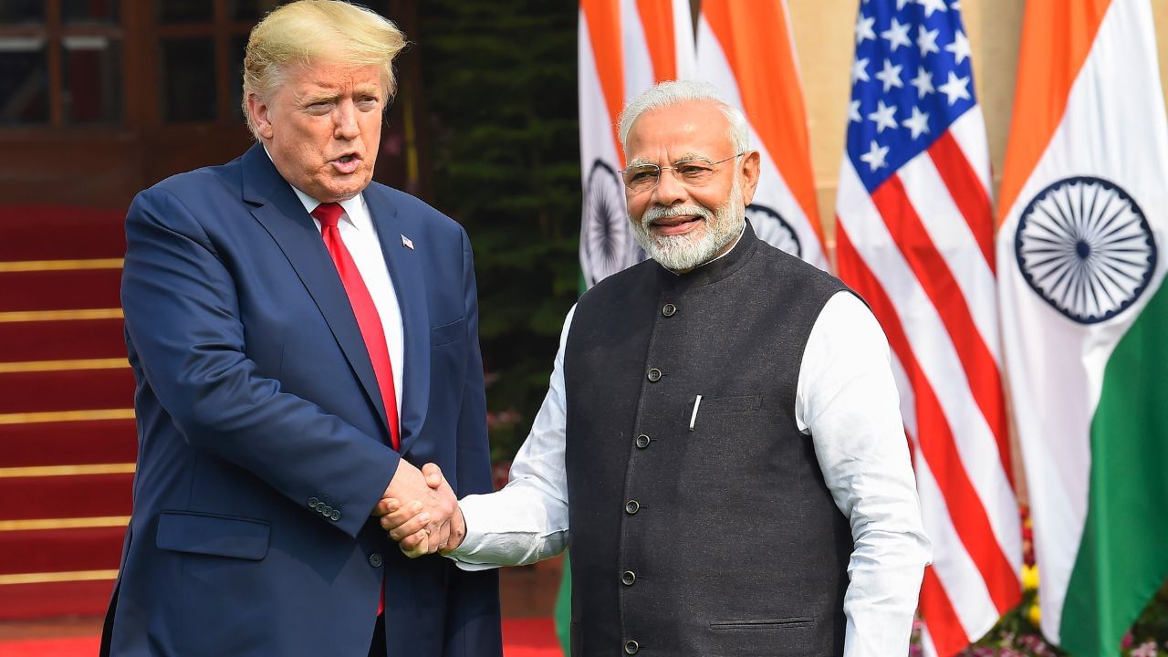 ভাৰতক হেৰুৱাৰ ভয়ে দহিছে ট্ৰাম্পক! ‘বন্ধু’ মোদীৰ প্ৰসঙ্গৰে স্মৰণ কৰিলে আমেৰিকা-ভাৰতৰ বন্ধুত্ব