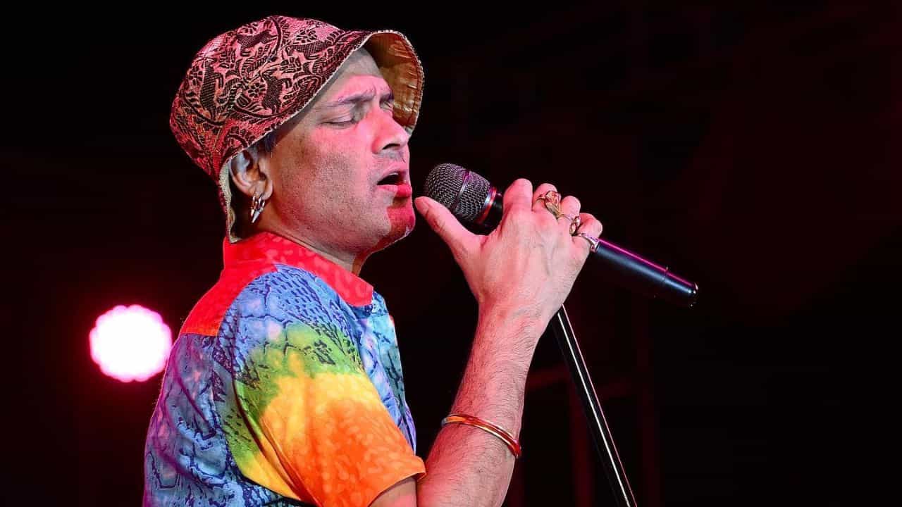 ঐতিহাসিক পদক্ষেপঃ ১৪টা ভাষাৰ পাঠ্যক্ৰমত অন্তৰ্ভুক্ত হ’ব জুবিন গাৰ্গৰ জীৱনী