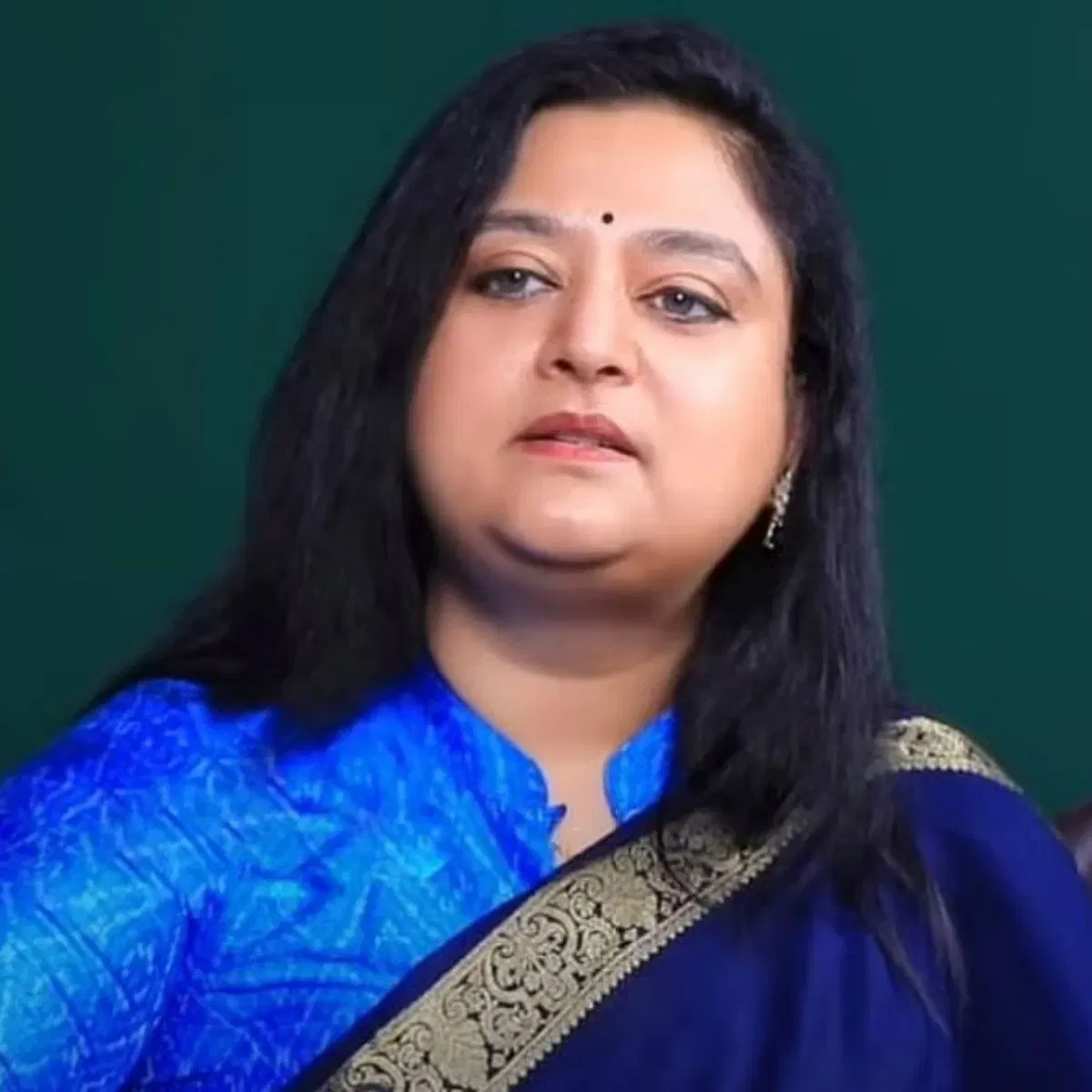 এজন জ্যোতিষীয়ে তেওঁক ক’লে যে কোনোবাই তেওঁৰ ওপৰত ক’লা যাদু কৰিছে, যিটো শুনি প্ৰথমে স্তম্ভিত হৈ পৰিছিল।