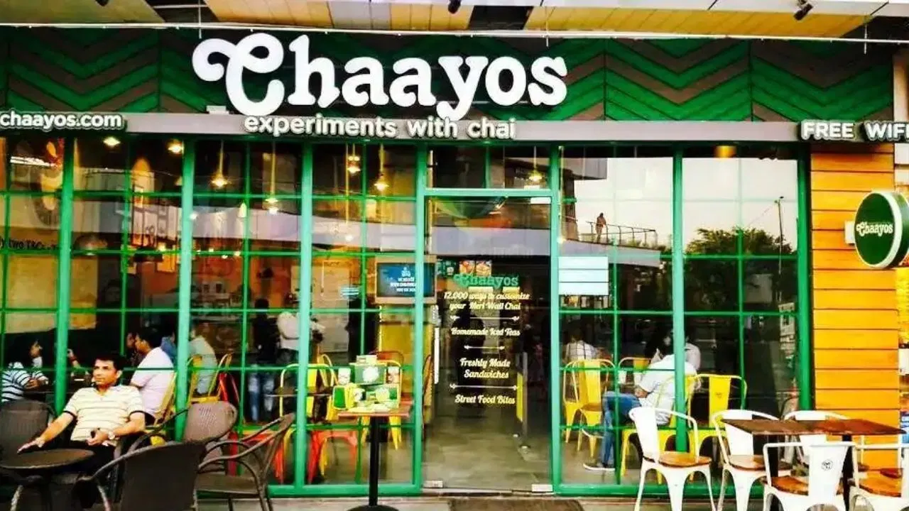 নীতিন ছালুজাৰ Chaayos চাহ খোৱাৰ ধৰণক ৰূপান্তৰিত কৰিছে। গ্ৰাহকে নিজৰ চাহৰ সোৱাদ কাষ্টমাইজ কৰিব পাৰে। সমগ্ৰ দেশতে ২০০ৰো অধিক আউটলেট থকা তেওঁৰ বাৰ্ষিক ৰাজহ ৭০ টকাৰ পৰা ১৫০ কোটি টকাৰ ভিতৰত।