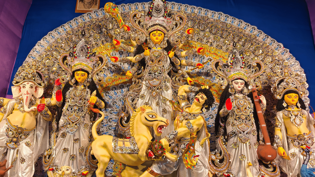 Durga puja 2025: দুৰ্গা পূজা কেতিয়া? গঠন হ’ব দুৰ্লভ মহালক্ষ্মী যোগ, কপাল ফুলিব ৩ ৰাশিৰ লোকৰ… Durga puja 2025: দুৰ্গা পূজা কেতিয়া? গঠন হ’ব দুৰ্লভ মহালক্ষ্মী যোগ, কপাল ফুলিব ৩ ৰাশিৰ লোকৰ…