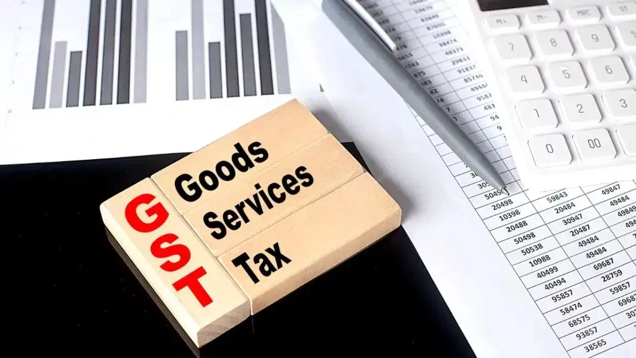 দেশৰ GSTৰ গাঁথনিত বৃহৎ সংস্কাৰ, কি কি সামগ্ৰীৰ দাম কমিব, কোনবোৰৰ বাঢ়িব? সম্পূৰ্ণ তালিকা… দেশৰ GSTৰ গাঁথনিত বৃহৎ সংস্কাৰ, কি কি সামগ্ৰীৰ দাম কমিব, কোনবোৰৰ বাঢ়িব? সম্পূৰ্ণ তালিকা…