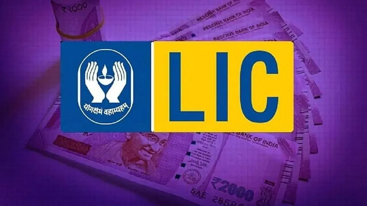 LIC জীৱন উমাংঃ অৱসৰৰ পিছতো যদি আপুনি উপাৰ্জন কৰি থাকিব বিচাৰে তেন্তে এইটোৱেই আপোনাৰ বাবে সৰ্বোত্তম বিকল্প। এই প্লেনে প্ৰিমিয়াম দিয়াৰ পিছত প্ৰতি বছৰে ৮% ধন ঘূৰাই দিয়াৰ নিশ্চয়তা প্ৰদান কৰে, আৰু এই আয় আজীৱন চলি থাকে। পলিচিধাৰীৰ মৃত্যু হ’লে পৰিয়ালে সম্পূৰ্ণ বীমা কভাৰ লাভ কৰে।