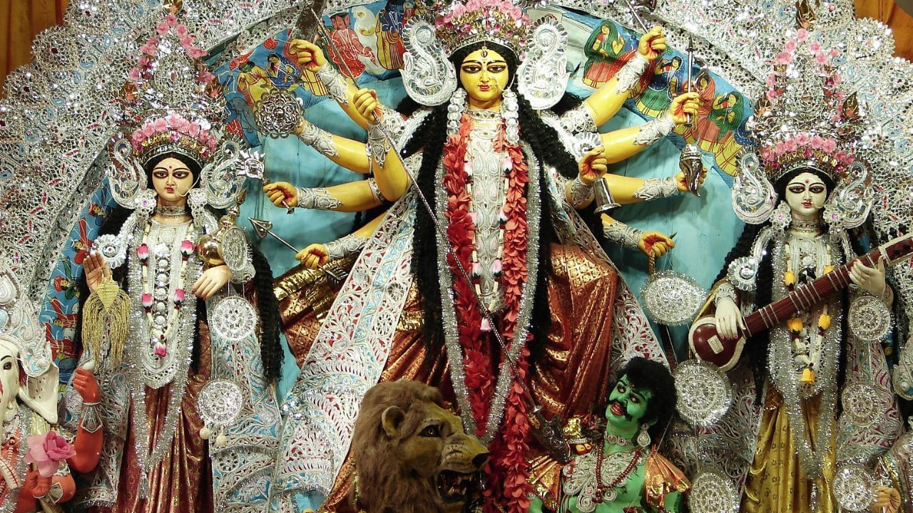 Durga Puja 2025: দুৰ্গা অষ্টমীত কপাল ফুলিব এই ৫ ৰাশিৰ, লাভ কৰিব মহাগৌৰীৰ আশীৰ্বাদ! Durga Puja 2025: দুৰ্গা অষ্টমীত কপাল ফুলিব এই ৫ ৰাশিৰ, লাভ কৰিব মহাগৌৰীৰ আশীৰ্বাদ!
