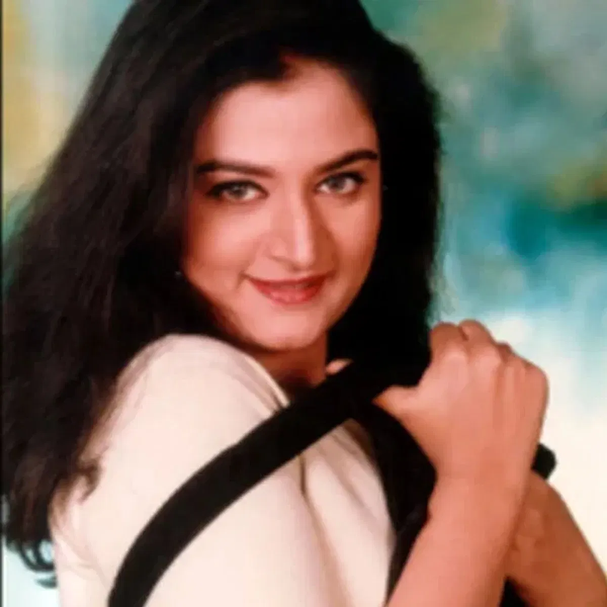 অভিনেত্ৰীগৰাকীয়ে কয় যে, তেওঁ ৭ বাৰ মৃত্যুৰ বাবে অপচেষ্টা কৰিছিল। তেওঁ কয় যে, জীৱনত সকলো ঠিক হৈ থকাৰ পিছতো তেওঁ অনুভৱ কৰিছিল যে তেওঁ লাহে লাহে ডিপ্ৰেছনত গৈ আছে।