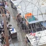 নাবালক কয়দীৰ বাবেও পৃথক ব্যৱস্থা... পুৰুষ আৰু মহিলা ব্লকৰ বাহিৰেও নাবালক আৰু বিশেষ শ্ৰেণীৰ কয়দীৰ বাবেও পৃথক ব্যৱস্থা কৰা হৈছে। সুন্ধৰা অঞ্চলত নিৰ্মিত এই কাৰাগাৰ কাঠমাণ্ডুৰ মাজমজিয়াত। আদালত আৰু চৰকাৰী কাৰ্যালয়ৰ ওচৰত। এই কাৰণেই প্ৰশাসনিক দৃষ্টিকোণৰ পৰা সুবিধাজনক।
