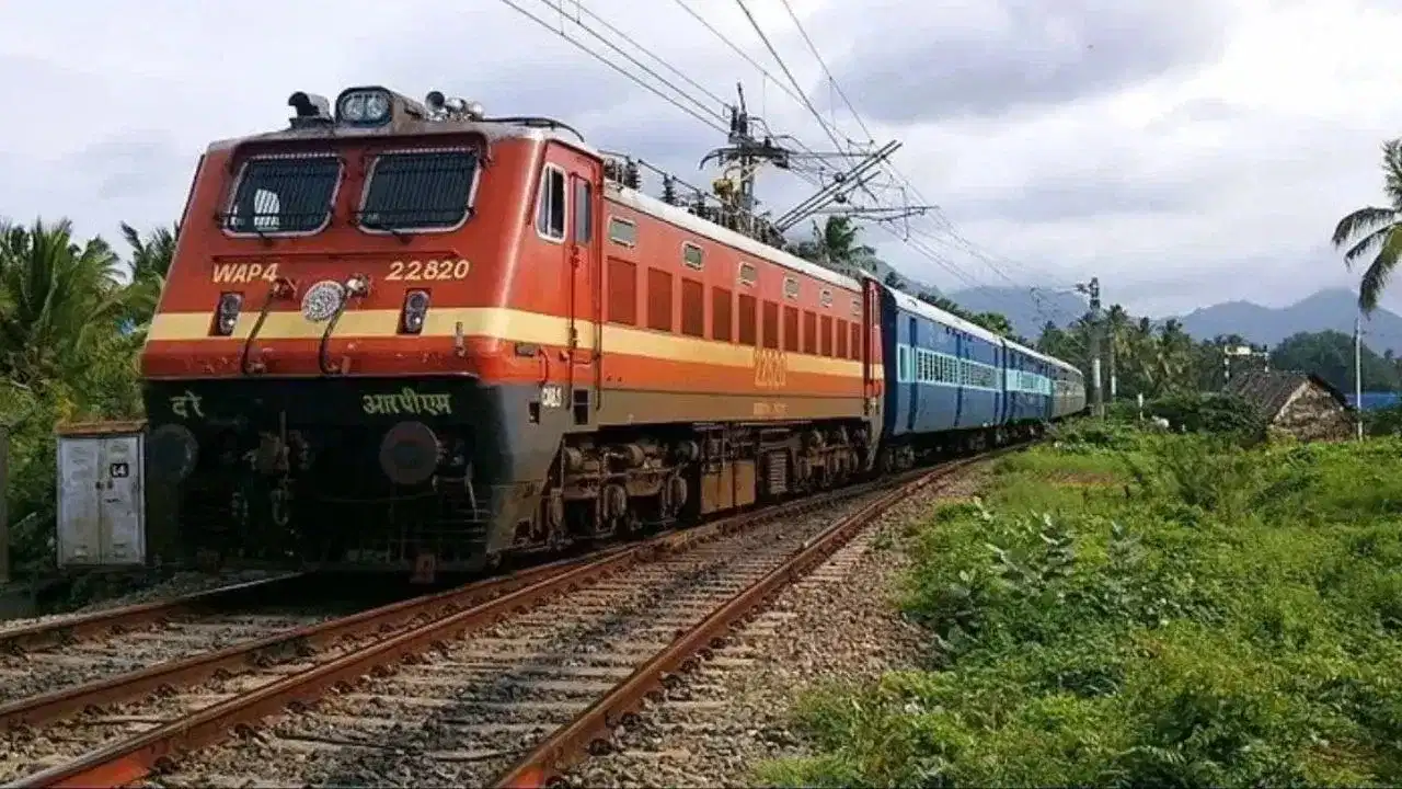 Indian Railway News: ভাৰতীয় ৰেলৱেত ডাঙৰ পৰিৱৰ্তন! সলনি সংৰক্ষিত টিকট বুকিঙৰ নিয়ম Indian Railway News: ভাৰতীয় ৰেলৱেত ডাঙৰ পৰিৱৰ্তন! সলনি সংৰক্ষিত টিকট বুকিঙৰ নিয়ম