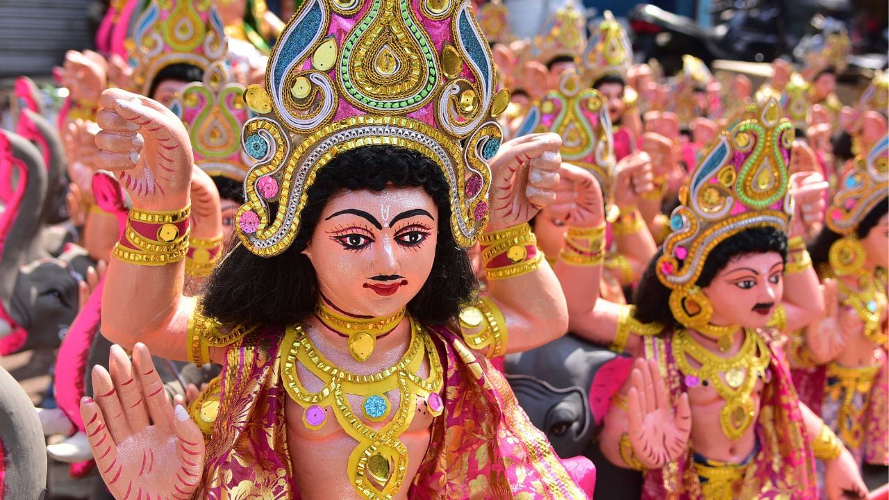 Vishwakarma Puja 2025 : ১০০ বছৰৰ পিছত বিশ্বকৰ্মা পূজাত বিৰল সংযোগ! এইদৰে পূজা কৰিলে পাব শুভ ফল…
