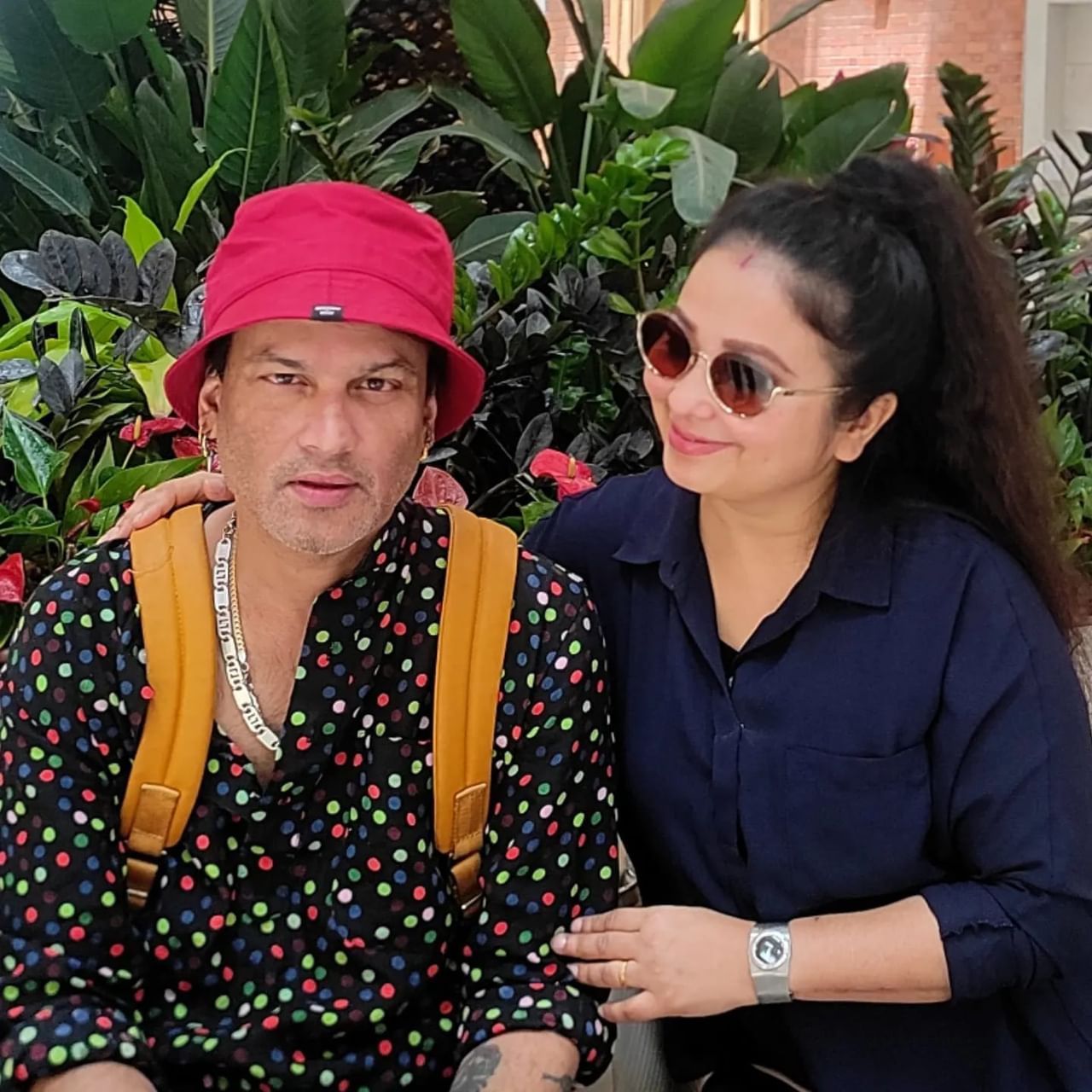 কেতিয়াও উভতি নাহে জুবিন গাৰ্গ। ১৯ ছেপ্তেম্বৰত অসমবাসীয়ে পাইছিল সেই বেয়া খবৰটো। কিন্তু আজি পৰ্যন্ত পোহৰলৈ অহা নাই জুবিনৰ মৃত্যু প্ৰকৃত ৰহস্য। জুবিন অবিহনে কষ্টত দিন পাৰ কৰিছে গৰিমাই।